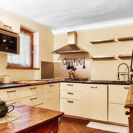 Apartment Luxury 4 Bedrooms *